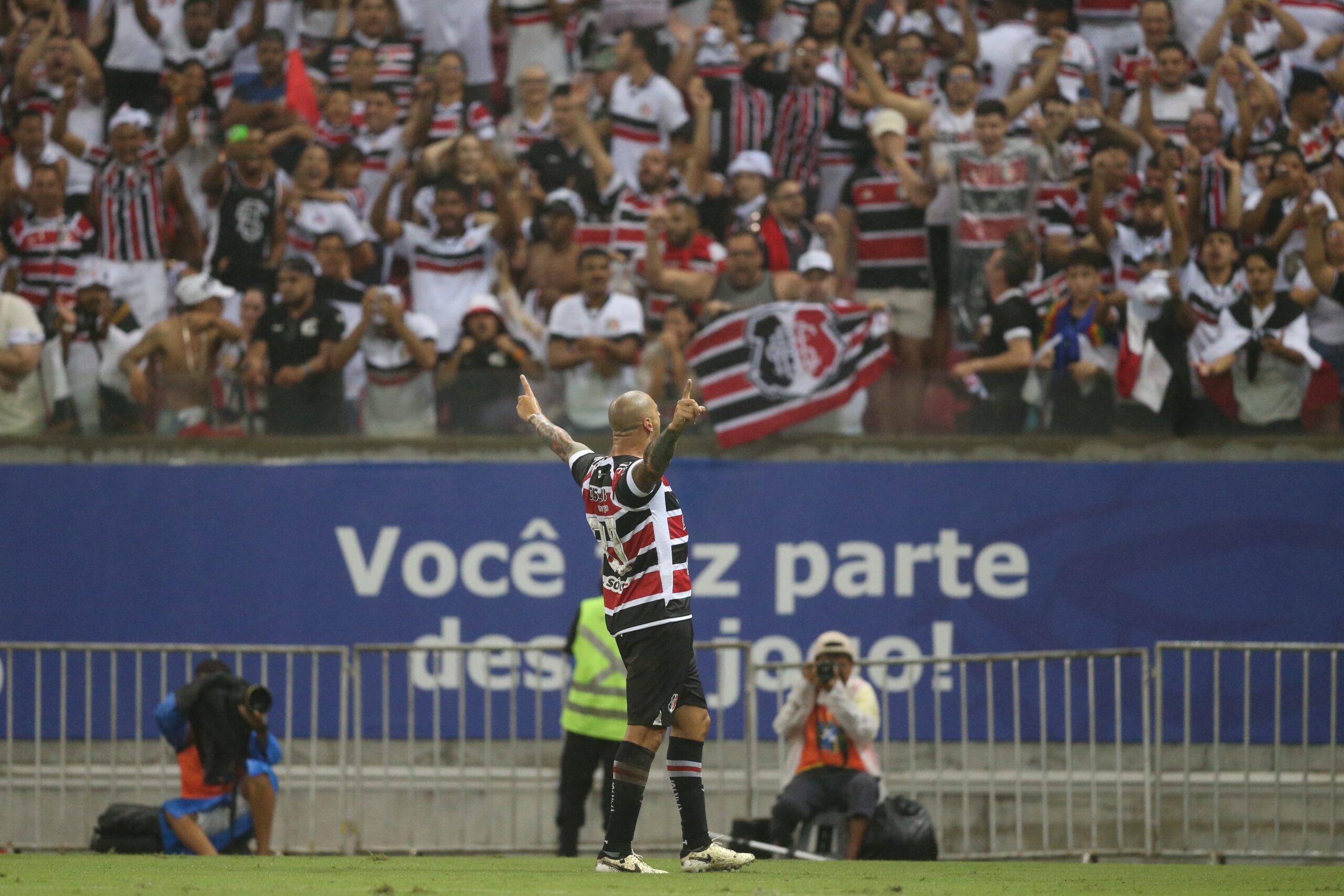 Ariel volta de tratamento no exterior e será testado pelo Santa Cruz