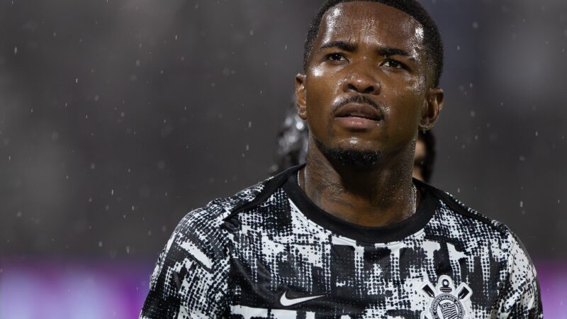 Em negociação avançada com o Vitória, Cacá é liberado de treinamento no Corinthians