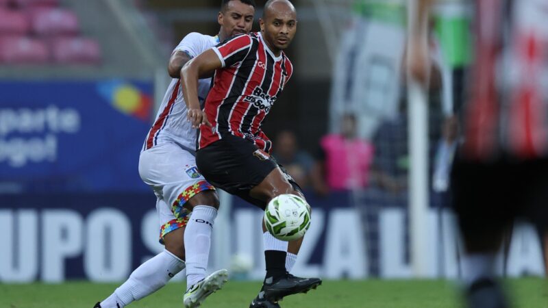 Interino do Santa Cruz confia em volta por cima de Quirino: “Pode reconquistar a torcida”