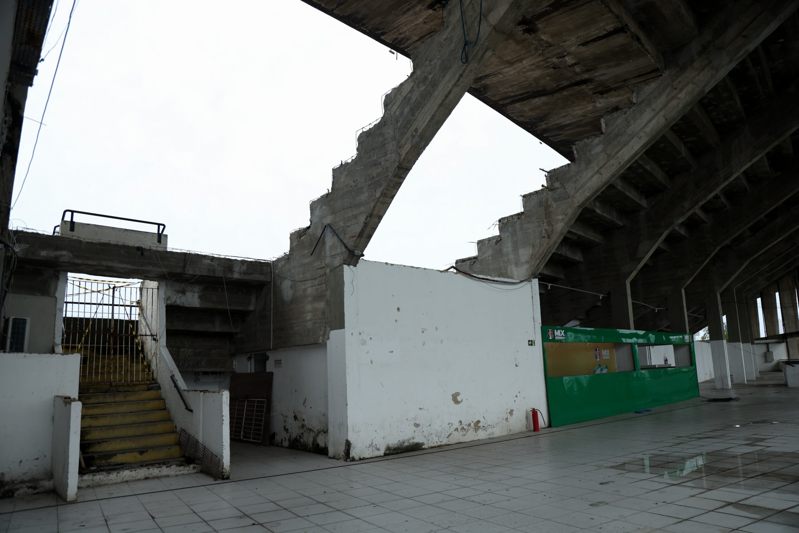 Santa Cruz aciona TJD-PE pedindo o adiamento do jogo de ida da semifinal contra o Náutico