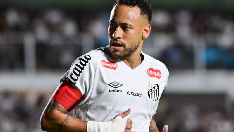 Gol perdido e ousadia: como foi a estreia de Neymar pelo Santos em 2026