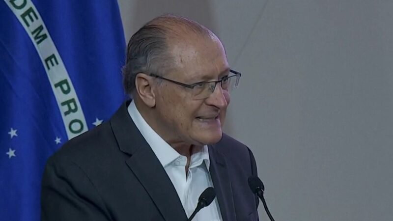 Alckmin diz que decisão da Suprema Corte dos EUA é ‘importante’ para o Brasil e que tarifa global de 10% preserva competitividade