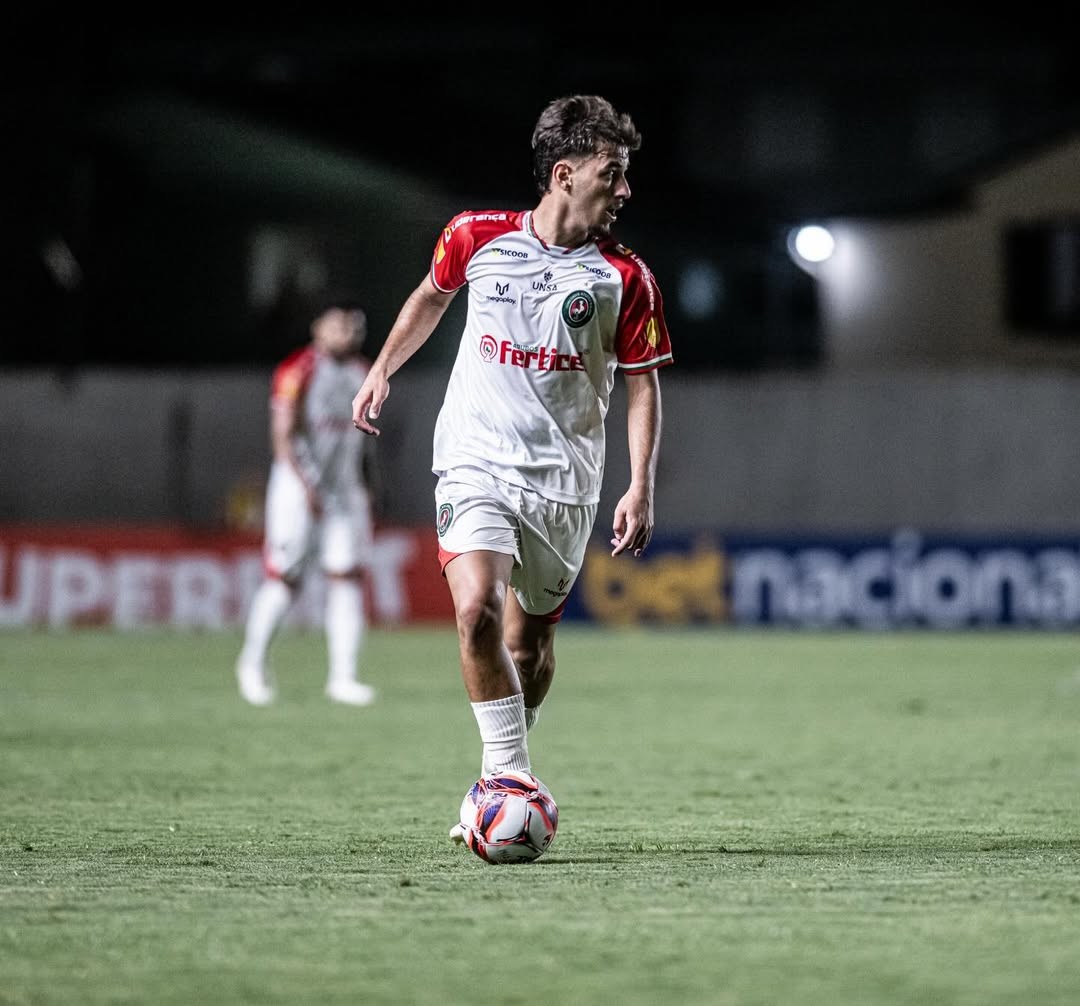 Jovem destaque do Catarinense reforça clube da Série D