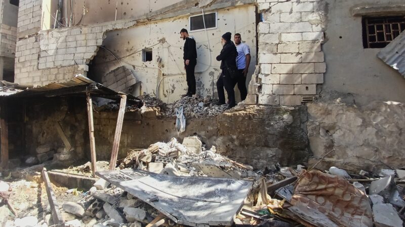 Israel diz ter atacado oito bases do Hezbollah no Líbano; governo reporta morte de adolescente