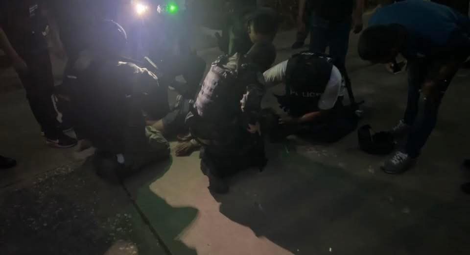 Atirador invade escola na Tailândia, faz professores e alunos reféns e deixa feridos