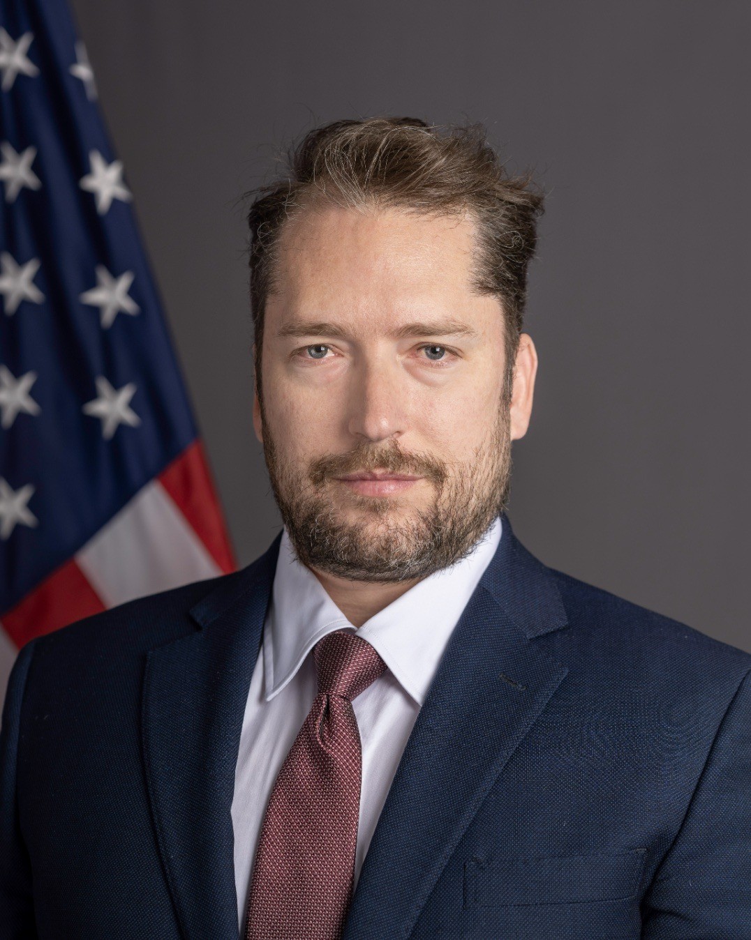 Governo Trump nomeia autoridade de extrema direita como assessor de políticas direcionadas ao Brasil, diz agência