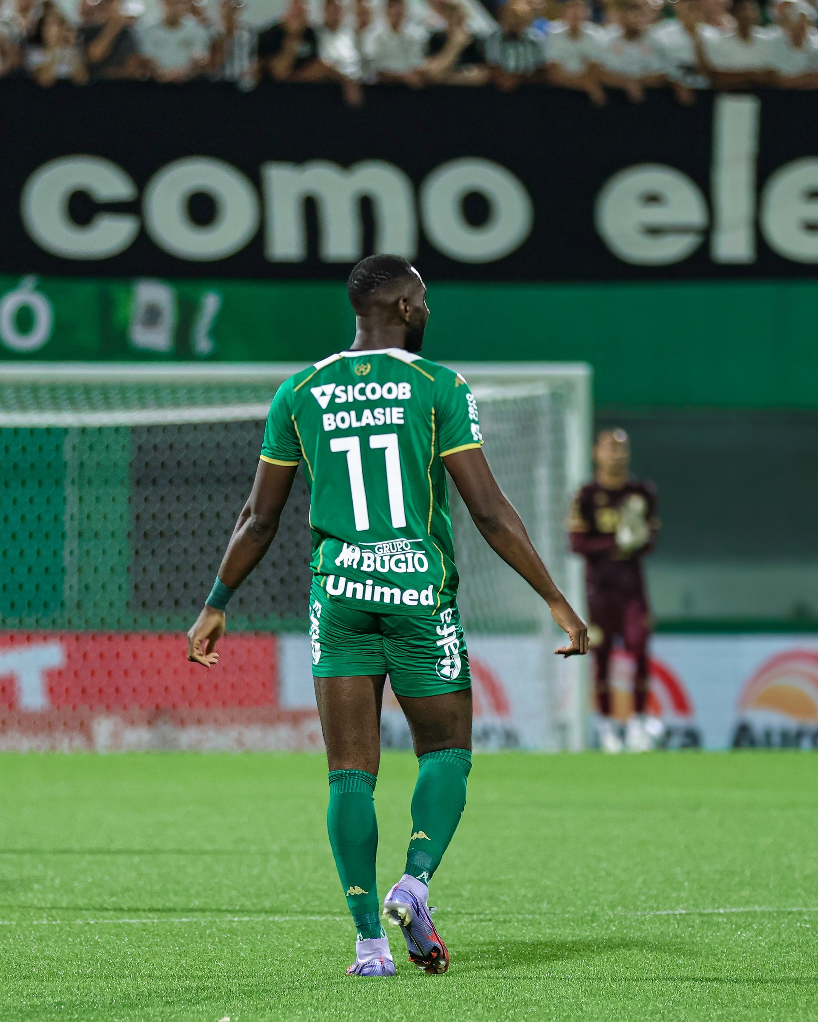 Bolasie não viaja com a Chapecoense e fica de fora do jogo contra o Vasco