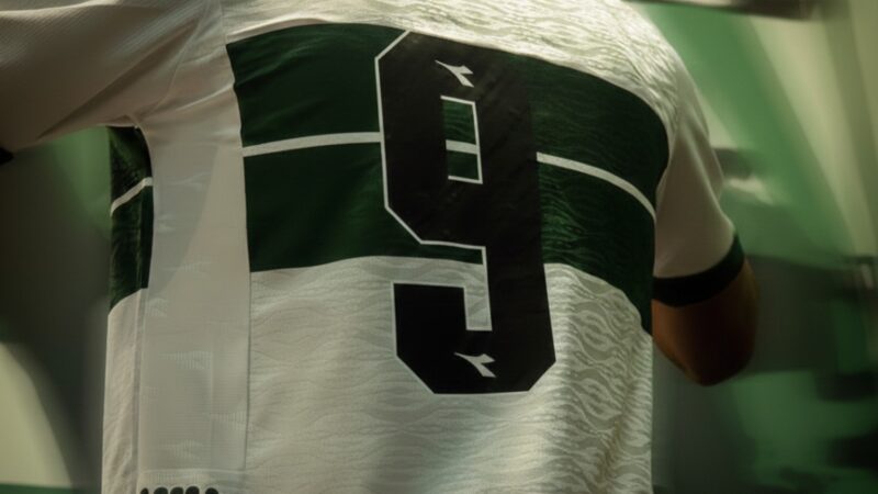 E o camisa 9, Coritiba? Saiba como está a busca por um centroavante