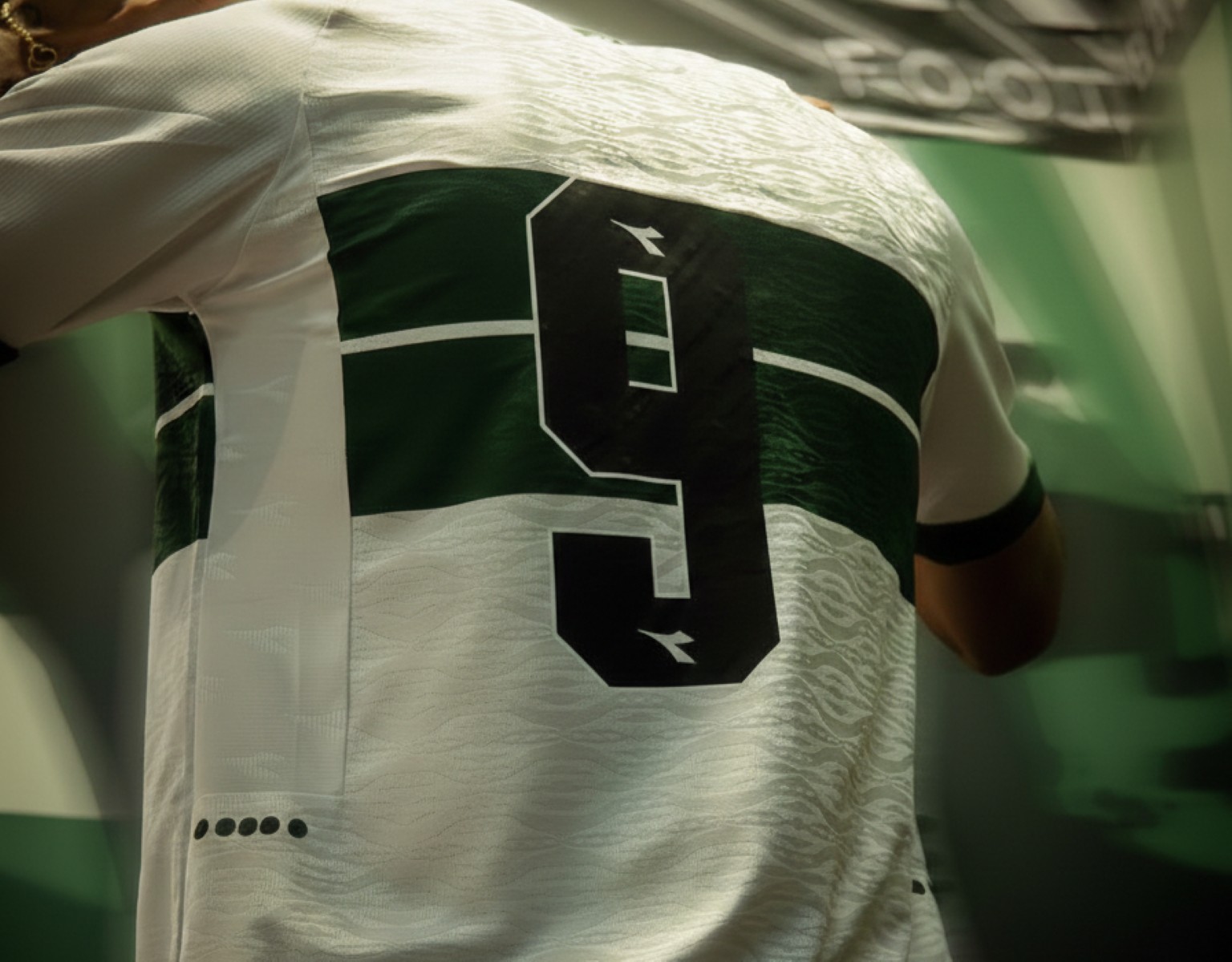 E o camisa 9, Coritiba? Saiba como está a busca por um centroavante