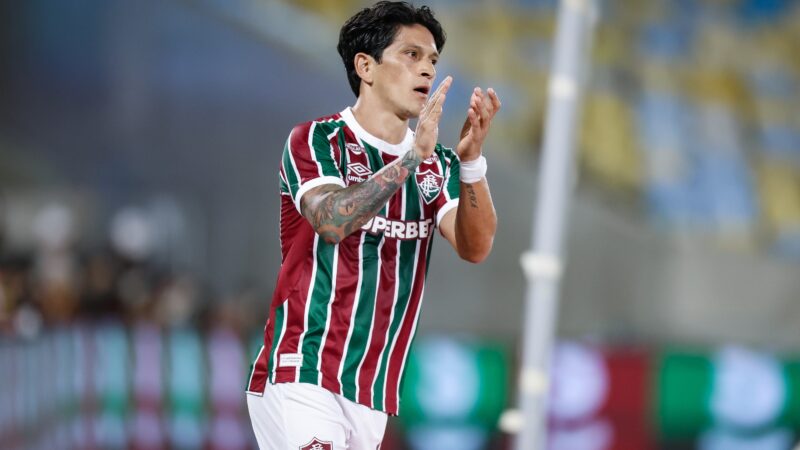 Recuperado de cirurgia no joelho, Cano volta aos treinos no Fluminense