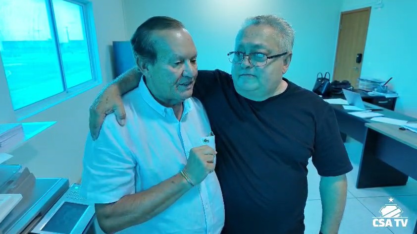 Tem favorito? Rafael Tenório explica trabalho motivacional no CSA para clássicos contra o CRB