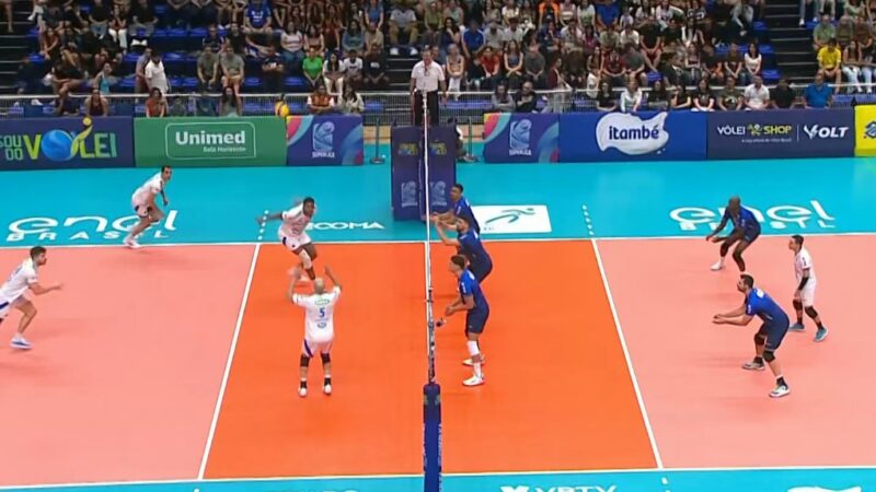 De virada, Minas vence Cruzeiro, líder da Superliga, e reage após três derrotas seguidas