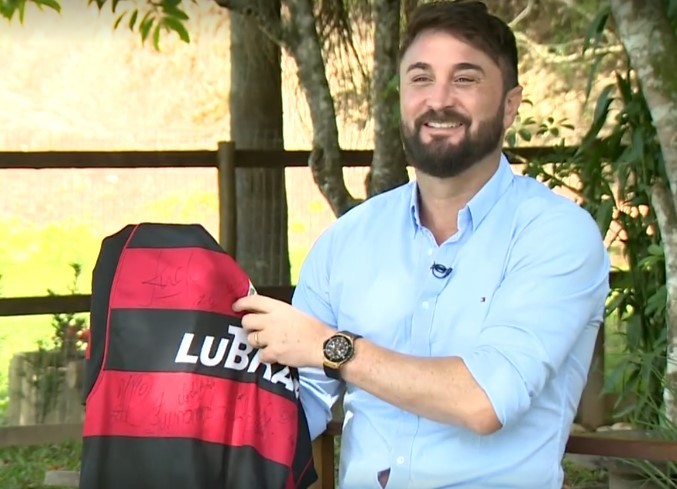 Alvo de investigação, ex-Inter e Flamengo é exonerado de cargo público em SC