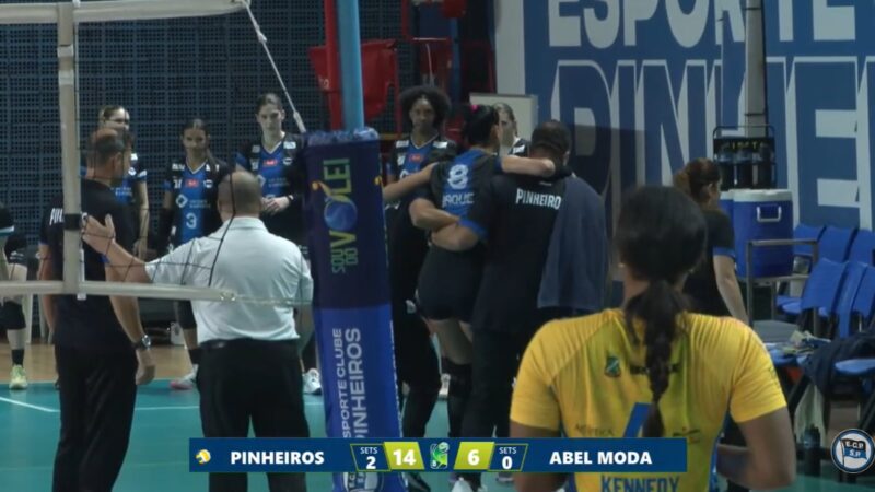 Bicampeã olímpica, Jaqueline sente desconforto na panturrilha e abandona jogo na Superliga B