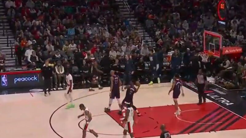 NBA multa Anthony Edwards por arremessar bola “com força em direção às arquibancadas”