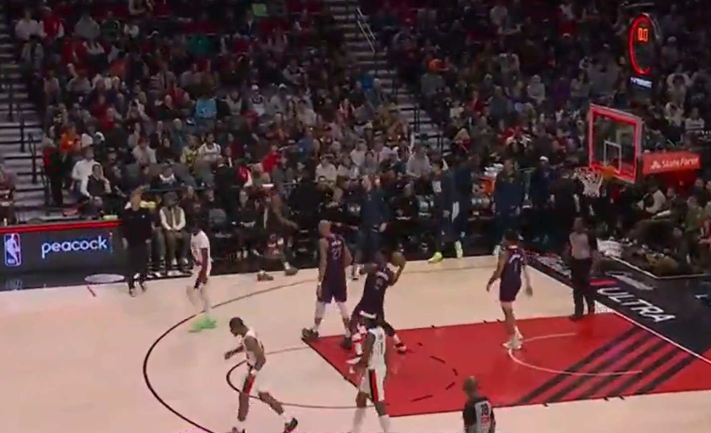 NBA multa Anthony Edwards por arremessar bola “com força em direção às arquibancadas”