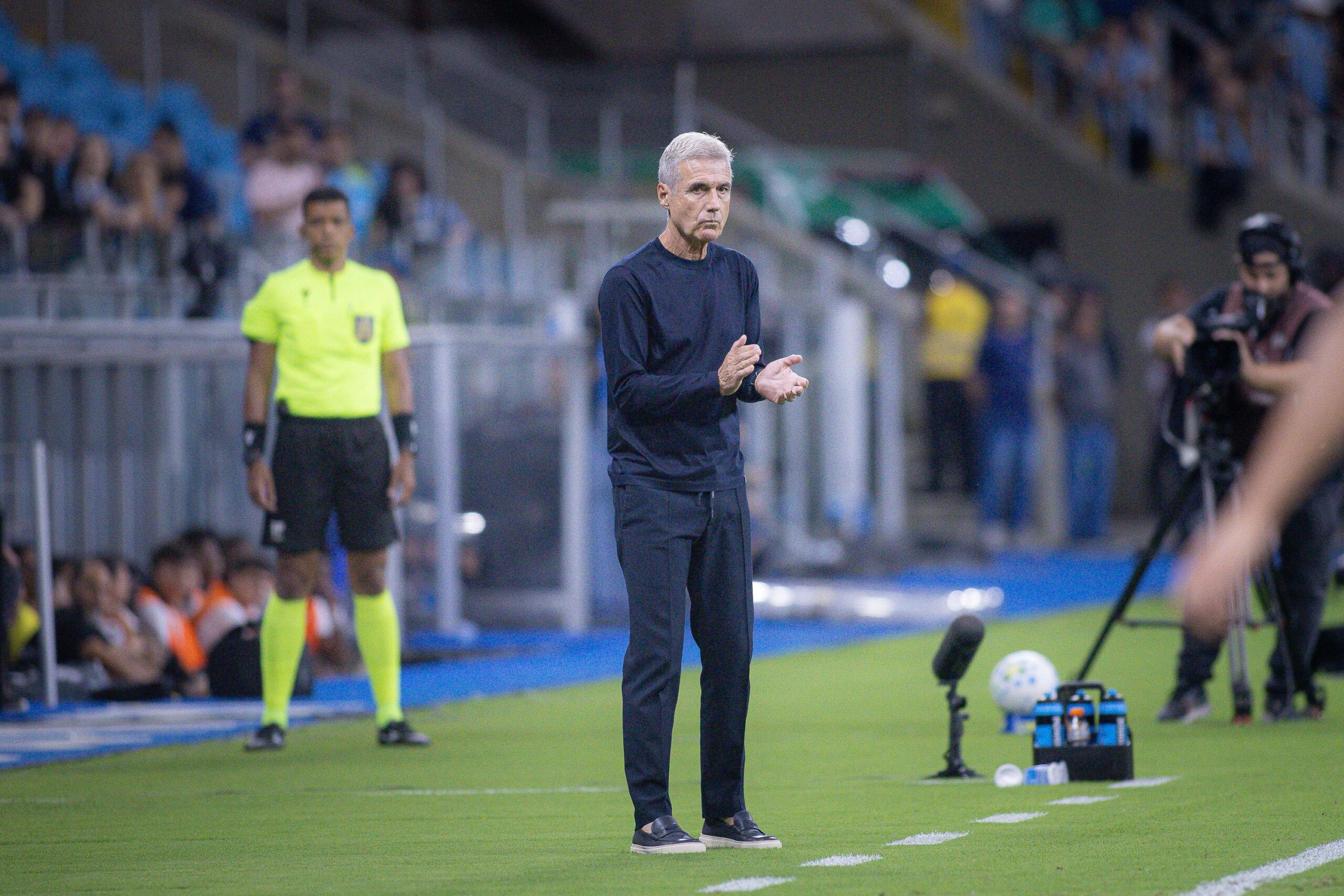 Análise: cinco acertos de Luís Castro na vitória do Grêmio sobre o Atlético-MG