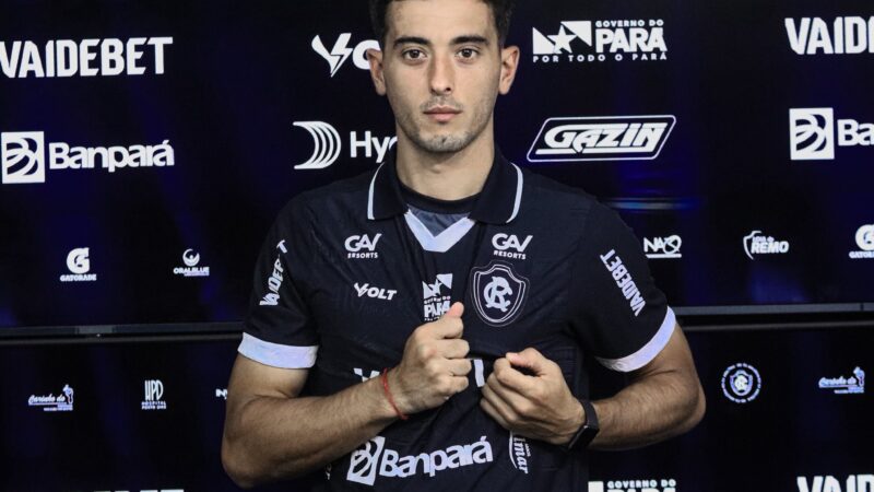 Catarozzi é apresentado no Remo e afirma que vestir a camisa azulina é um grande passo na carreira