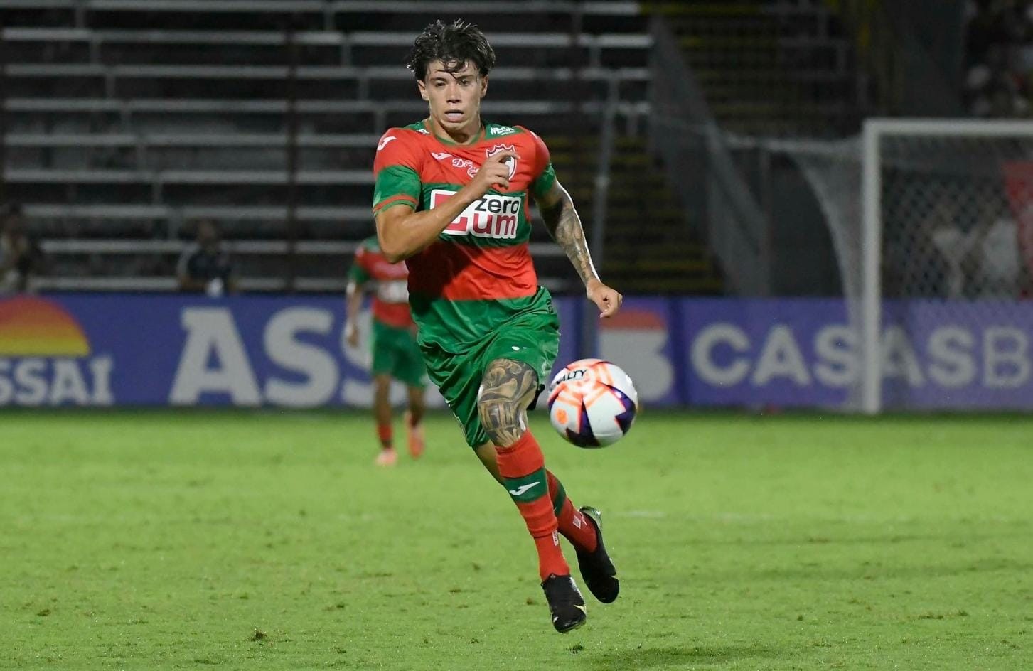 Cauari exalta Fábio Matias por boa fase dos reservas da Portuguesa: “Passa confiança para todos”