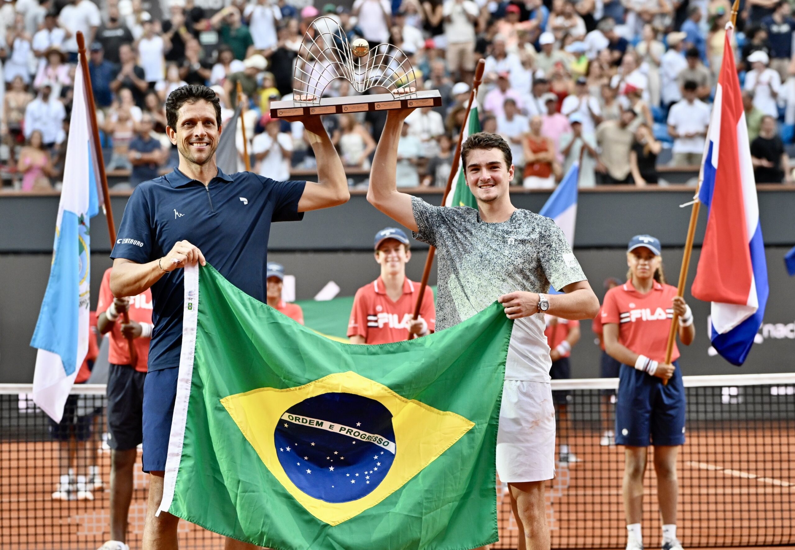 João Fonseca sobe quase 10 mil posições com Rio Open e é melhor sub-20 no ranking de duplas