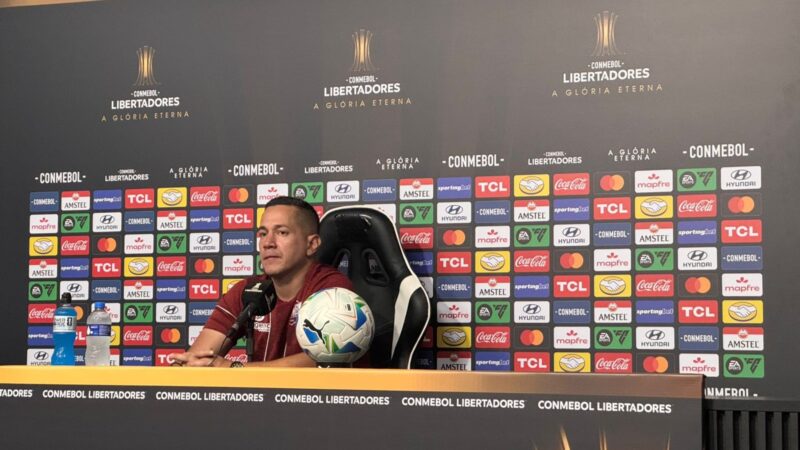 Técnico diz que Potosí demorou a se adaptar ao gramado em eliminação para o Botafogo: “Muito mais rápido”