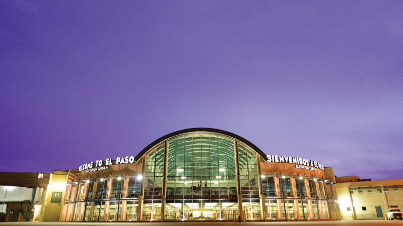 EUA suspendem voos em aeroporto na fronteira com o México por motivos de segurança