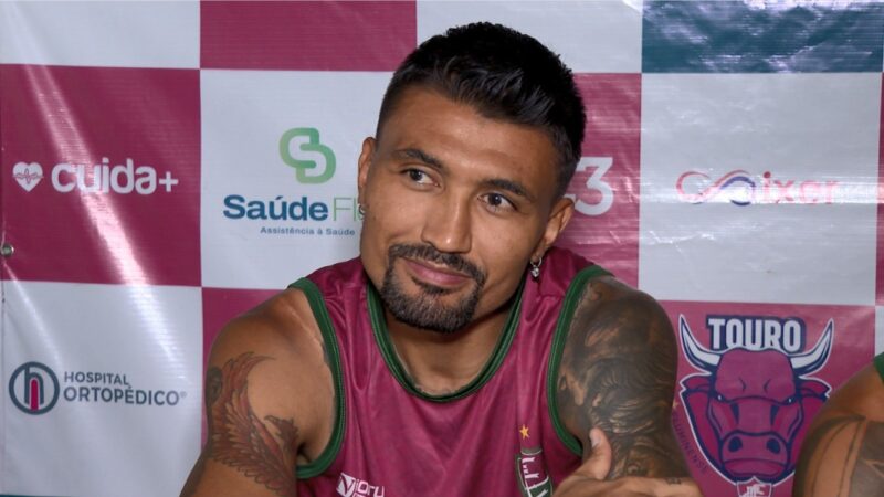 Após 18 anos, Kieza veste novamente a camisa da Desportiva Ferroviária