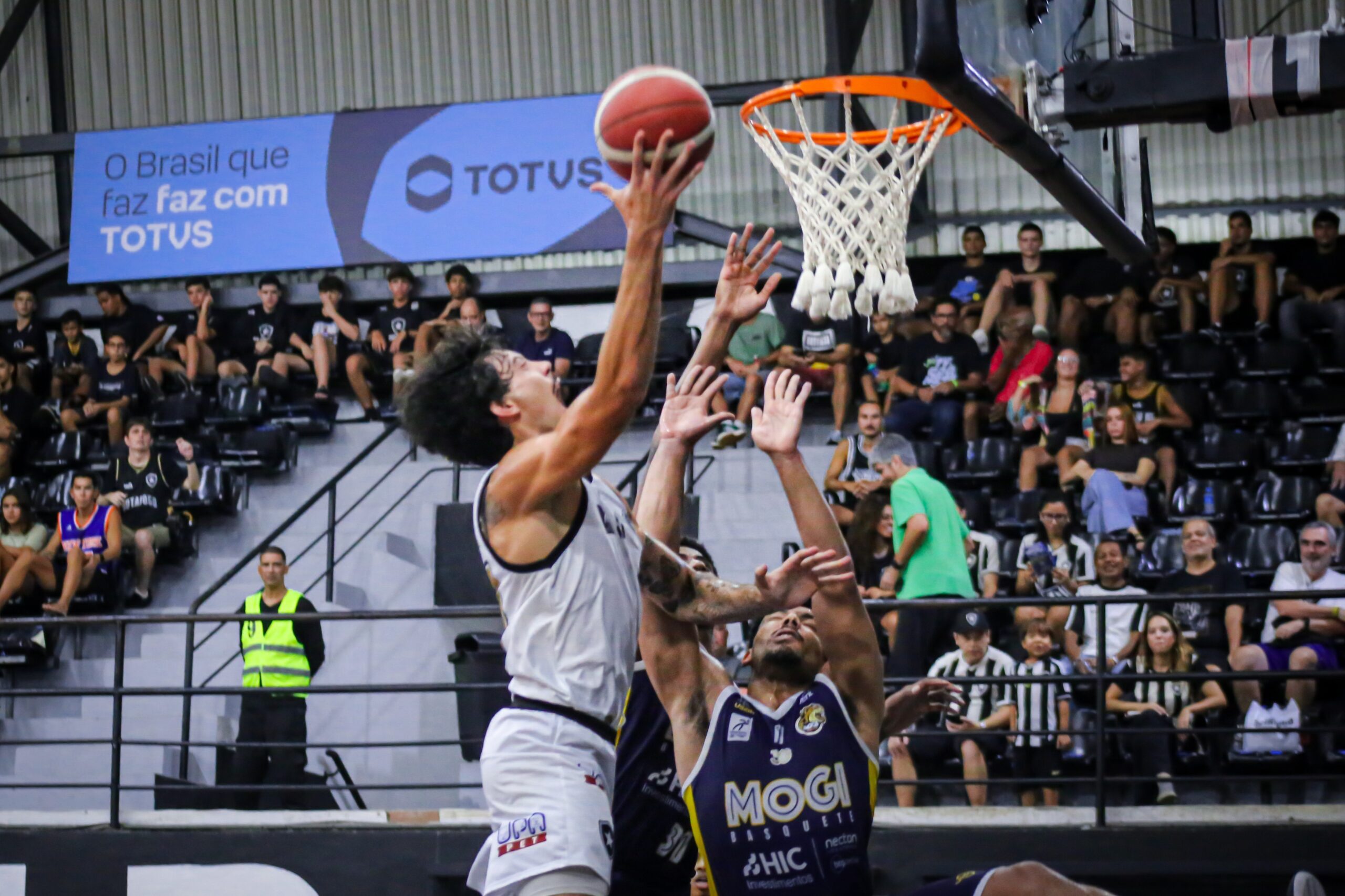 Botafogo vence o Mogi e engata, pela primeira vez, duas vitórias seguidas no NBB 2025/26