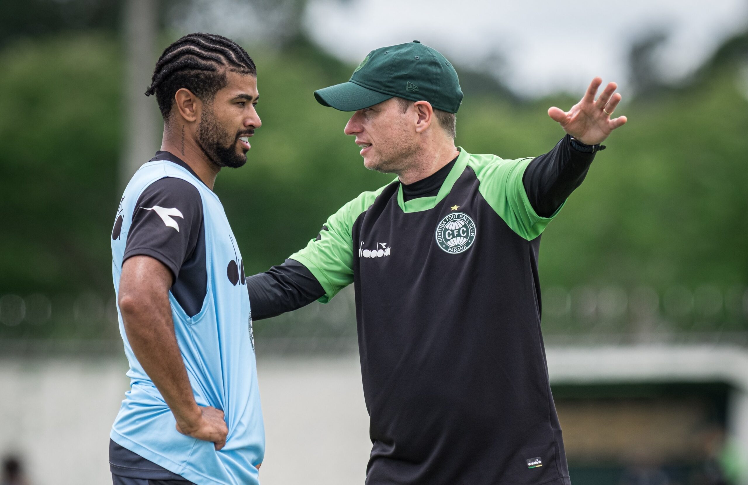 Cruzeiro x Coritiba: Lucas Ronier projeta evolução e destaca maior dinâmica nos jogos da Série A