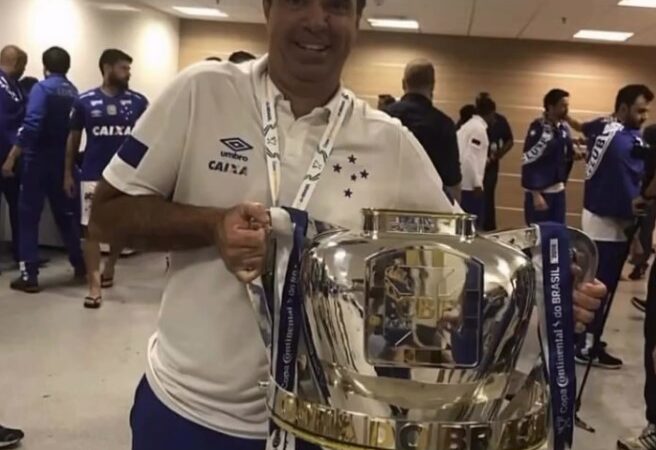 Clube do AM dirigido por filho do presidente Lula contrata técnico campeão brasileiro e da Copa do Brasil