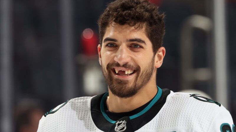 Esporte dos desdentados: entenda por que há tantos sorrisos sem dentes no hóquei no gelo