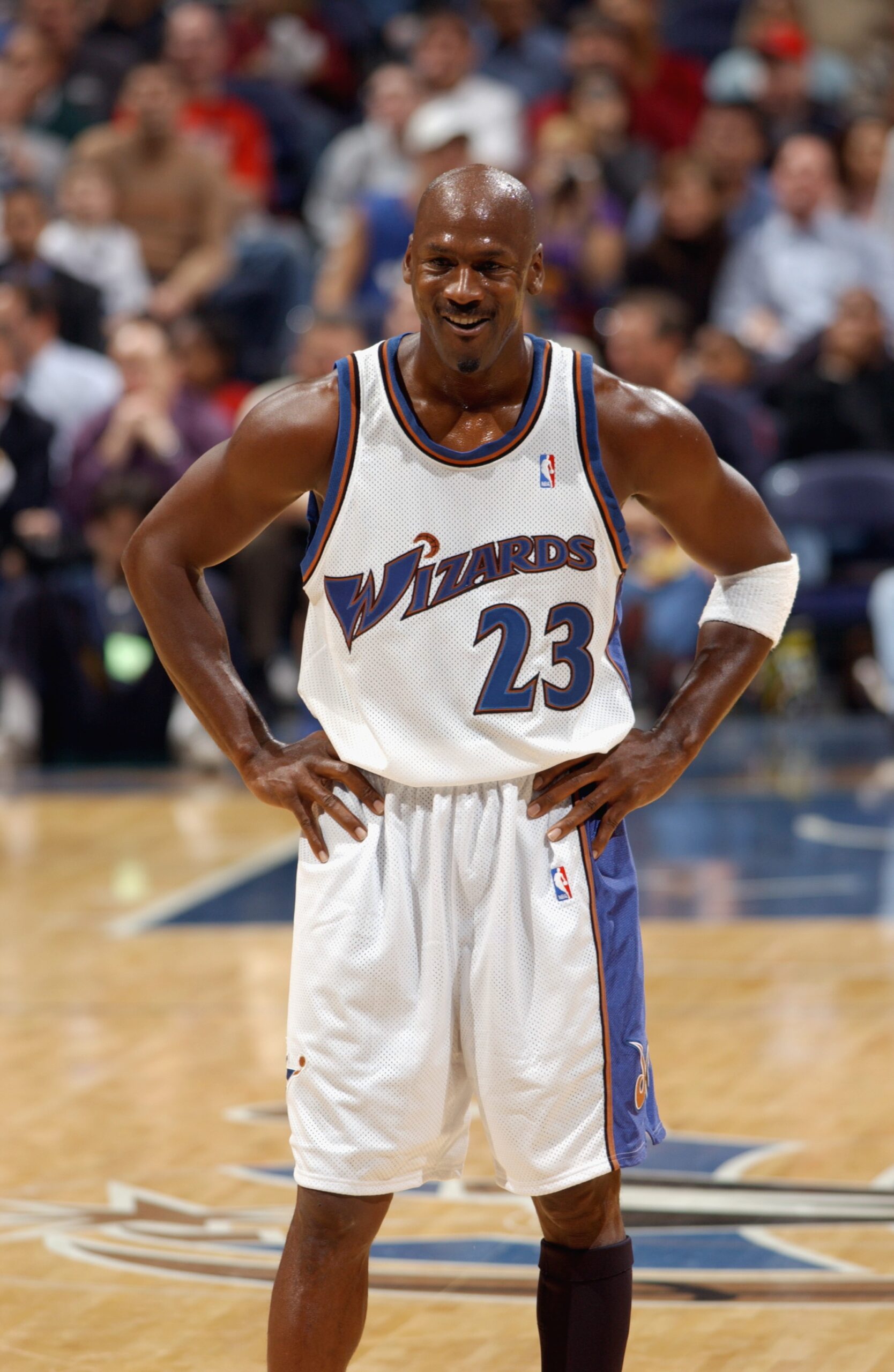 Após 25 anos, camisa 23 de Michael Jordan volta aos Wizards com Anthony Davis