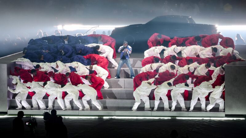 Saiba como foi o primeiro show do intervalo da história do Super Bowl