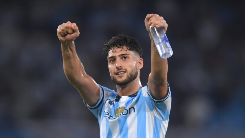 Botafogo tem negociação avançada por Di Cesare, do Racing, mas espera fim do transfer ban