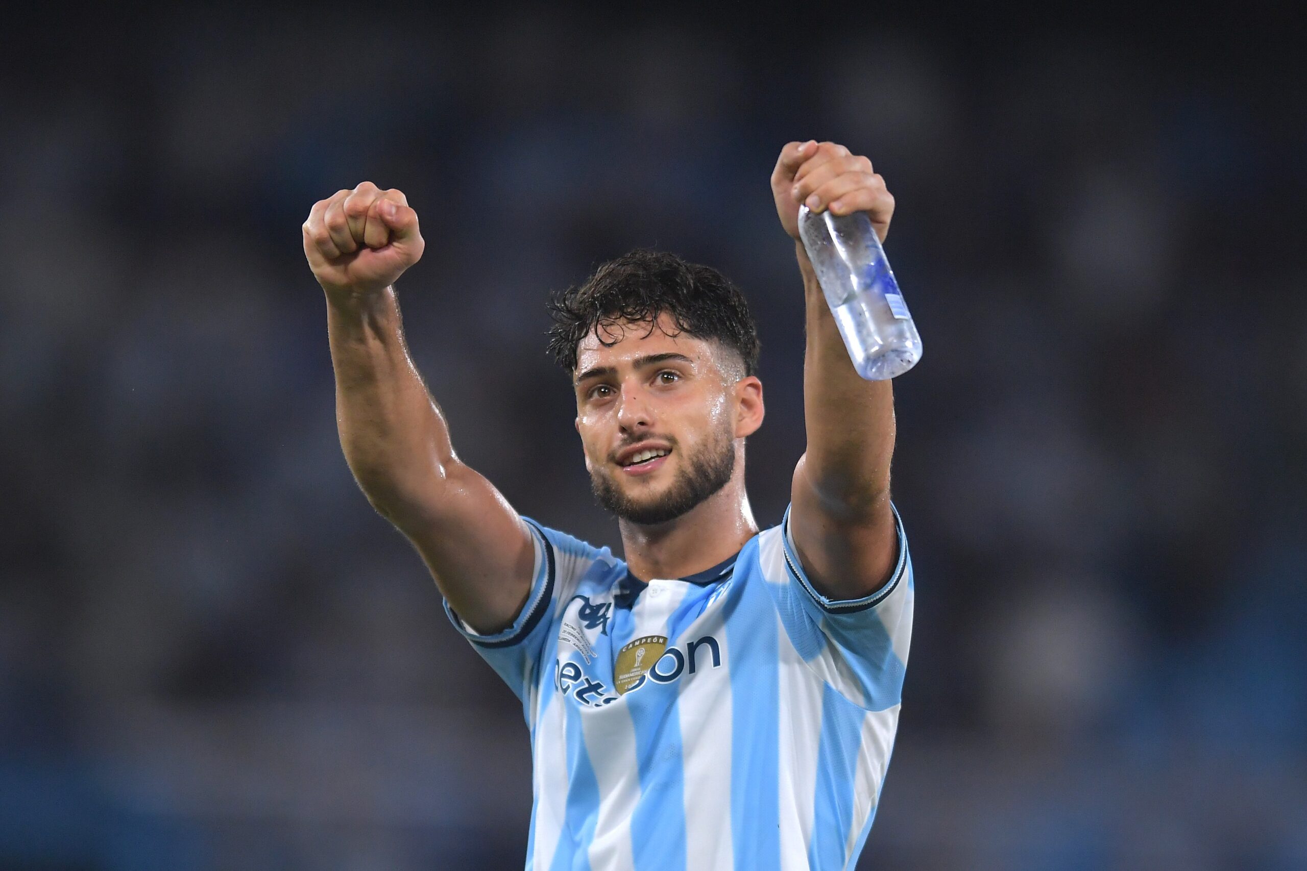 Botafogo tem negociação avançada por Di Cesare, do Racing, mas espera fim do transfer ban