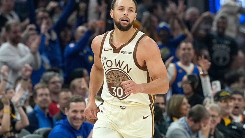 Stephen Curry está fora do All-Star Game por lesão no joelho