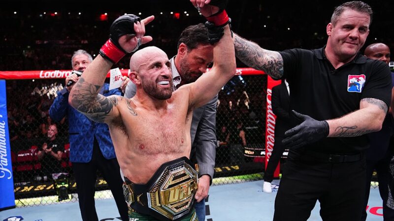 UFC 325: Volkanovski volta a vencer Diego Lopes e mantém cinturão na Austrália