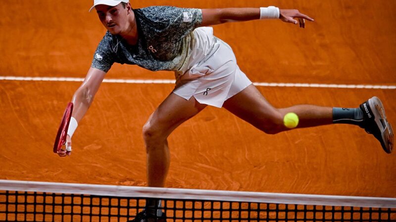 João Fonseca avalia fase difícil e se diz mais maduro para o Rio Open: “Não devo nada a ninguém”