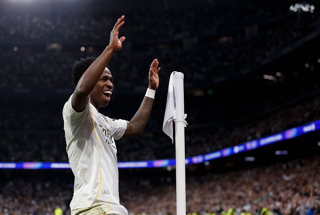 Vinicius Junior marca pelo quinto jogo seguido e iguala melhor sequência pelo Real Madrid
