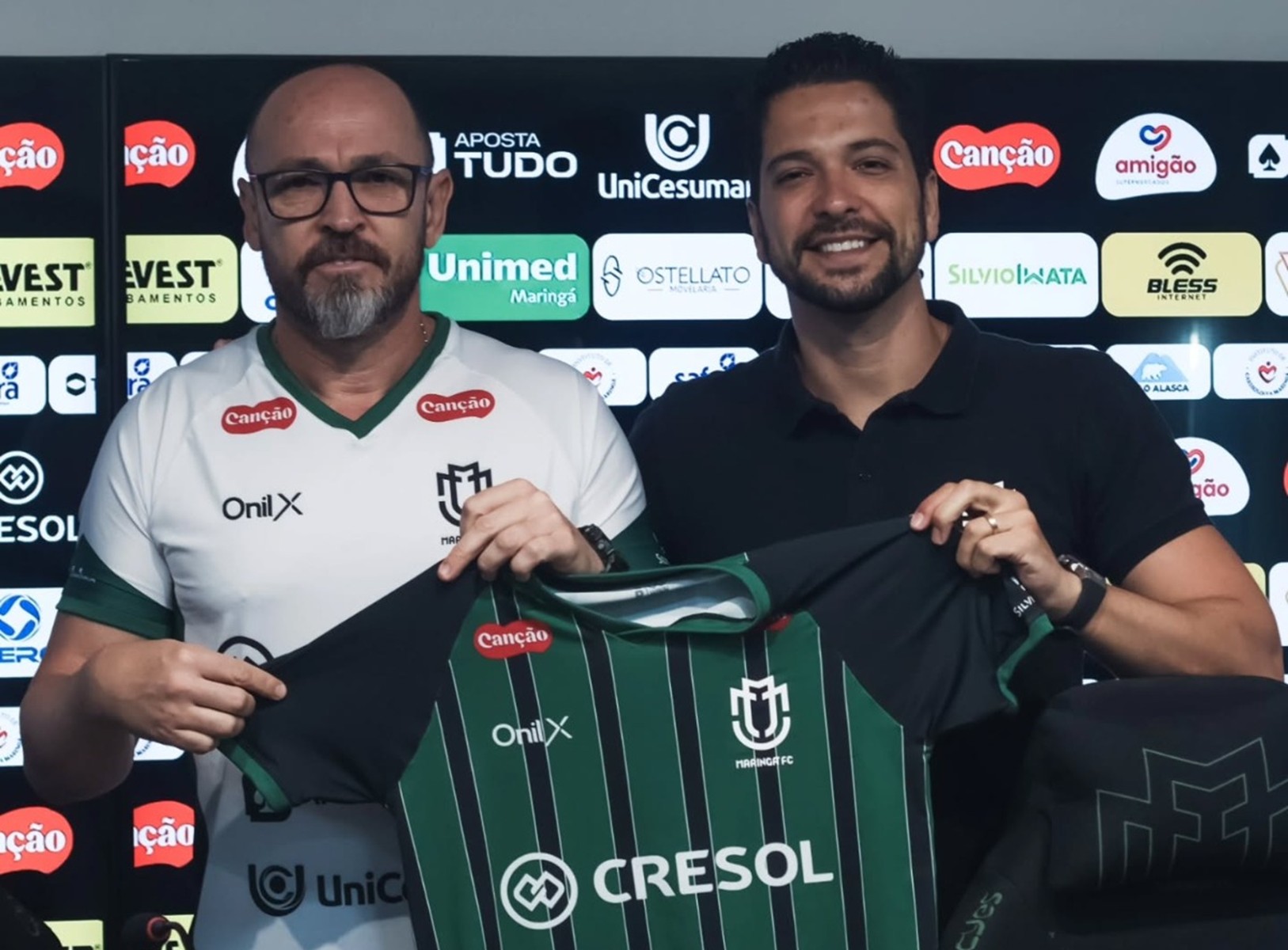 Maringá apresenta novo técnico, detalha escolha de Egert entre 17 nomes e mira reforços