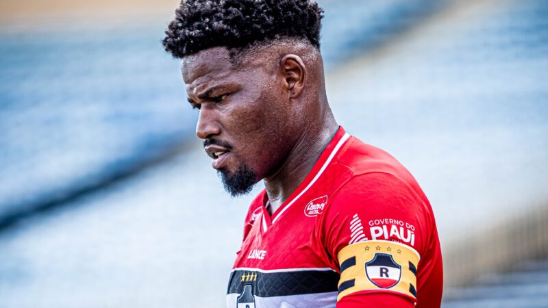 Campinense anuncia o atacante Lúcio Maranhão