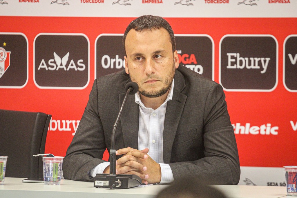 Após rebaixamento, presidente do Joinville, Darthanhan de Oliveira, pede licença temporária do cargo