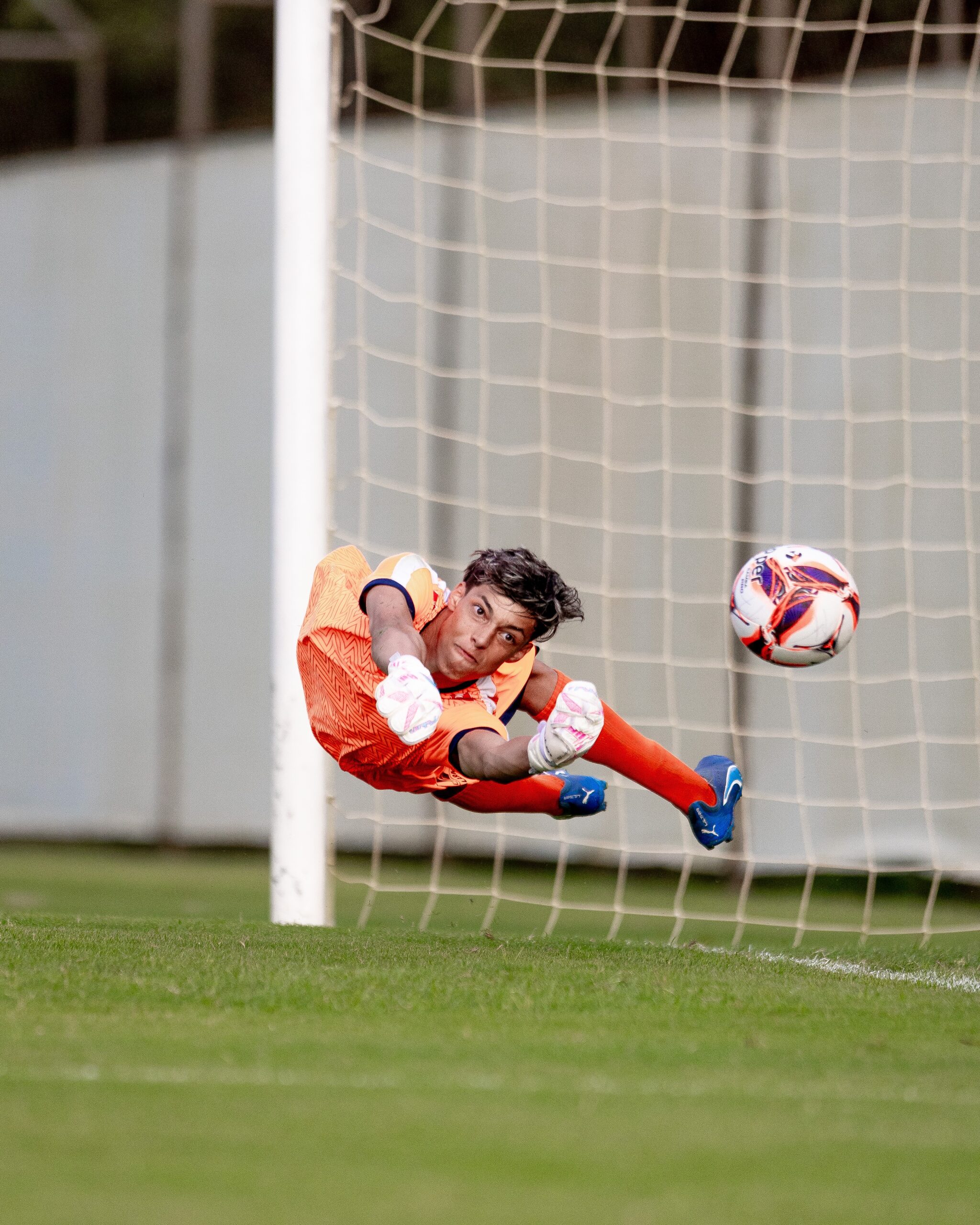 Sfera faz história, elimina o Grêmio nos pênaltis e vai às oitavas da Copa do Brasil Sub-17