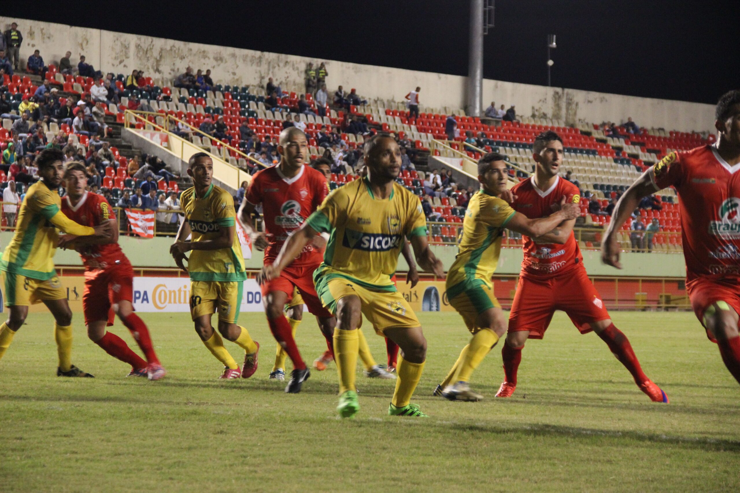 De volta à Copa do Brasil, Galvez tenta repetir feito histórico após uma década; veja retrospecto