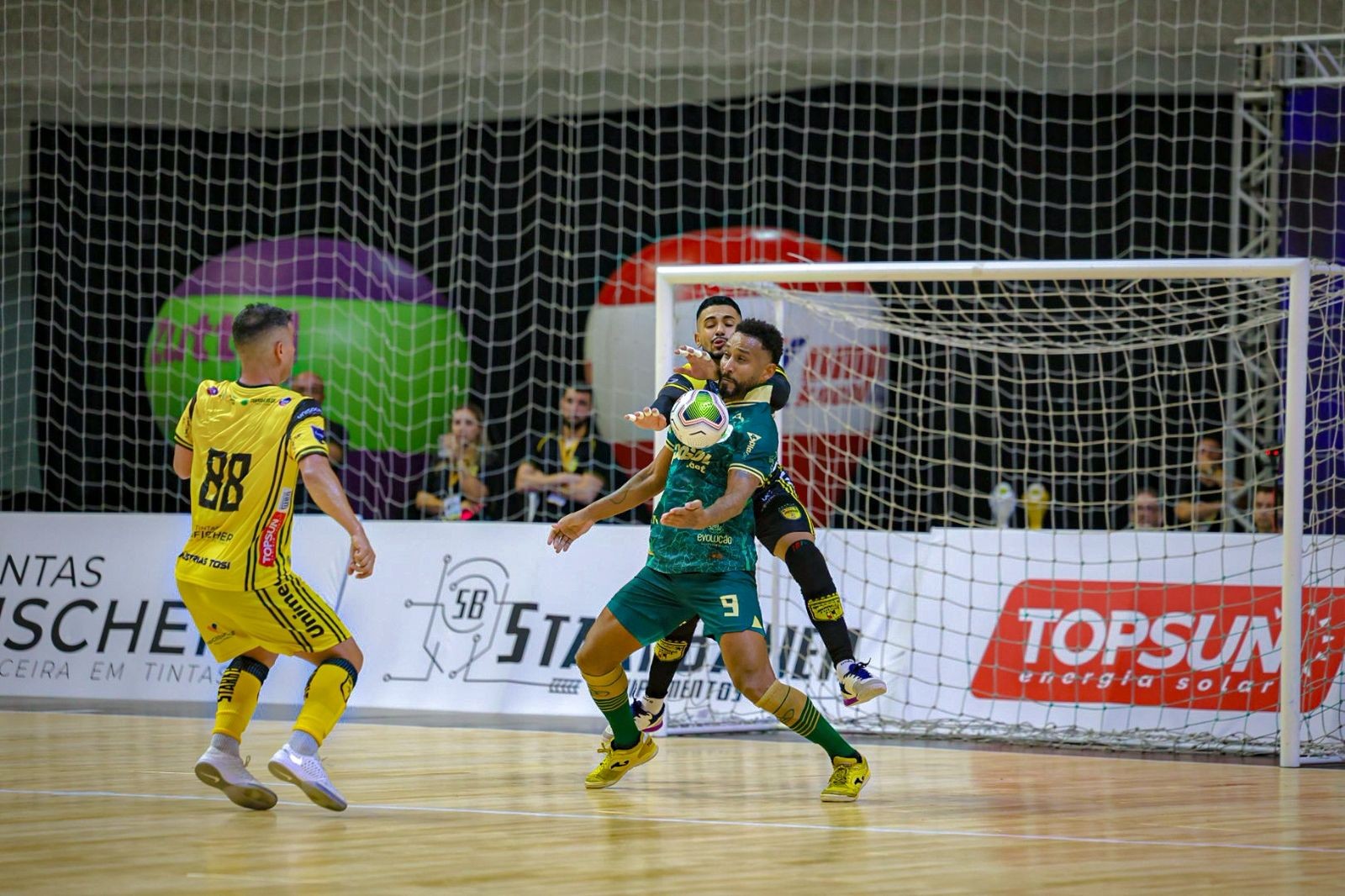 Supercampeão do Brasil de Futsal: Atlético-PI perde na prorrogação para Jaraguá e fica com vice