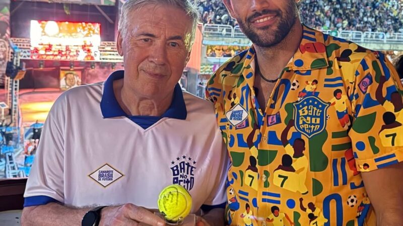 Ancelotti curte Sapucaí ao lado de Matteo Berrettini, destaque do Rio Open