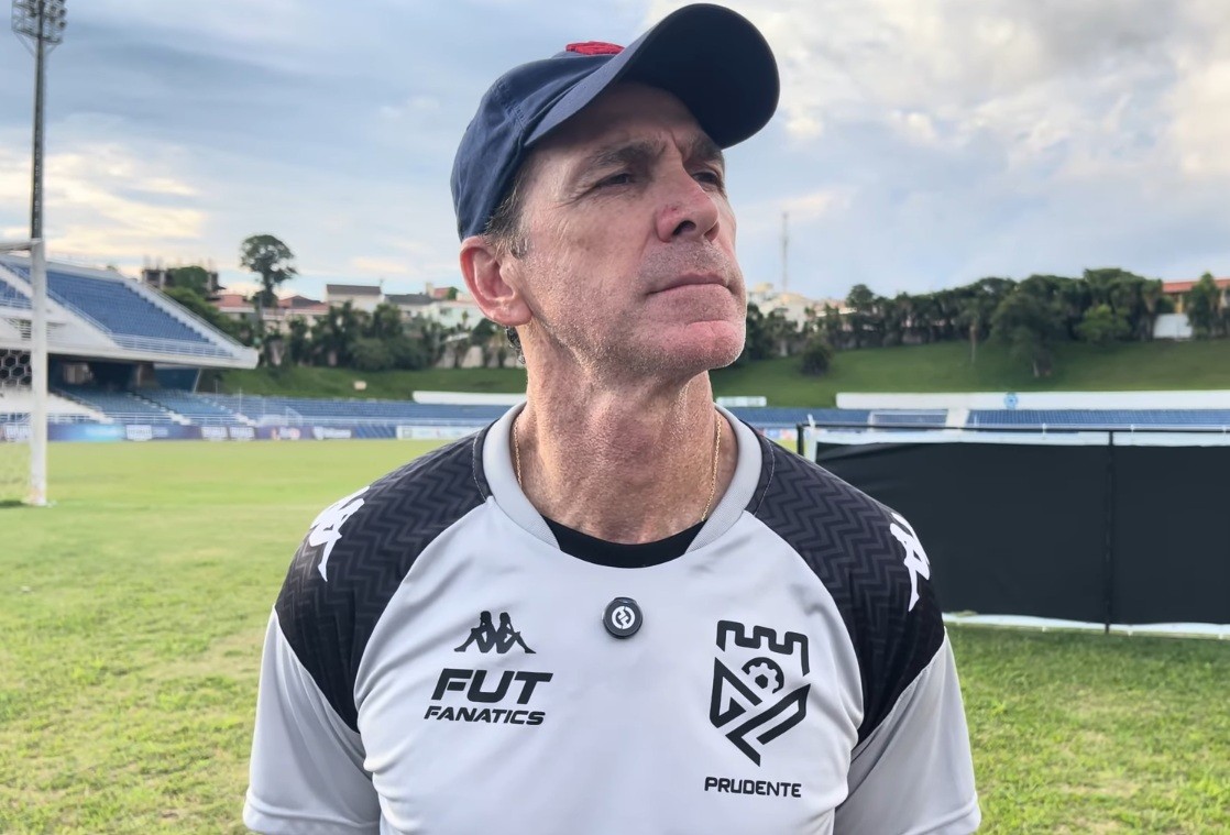 Lucianos Dias pede reflexão após novo empate do Grêmio Prudente: “Temos que mudar”