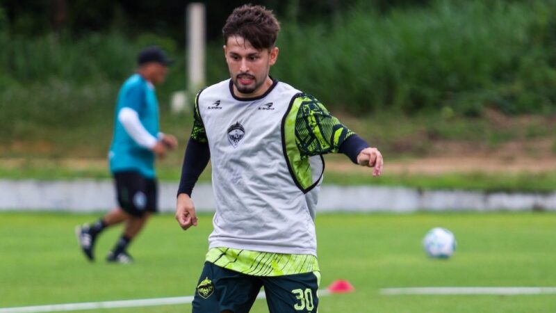 Com passagem na base do Grêmio, atacante Luisinho é o novo reforço do Manaus