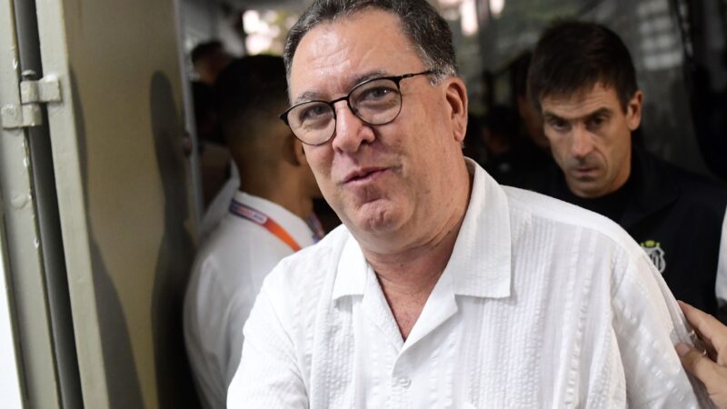 Presidente do Santos nega crise e pede voto de confiança para torcida: “Avanços incomodam”