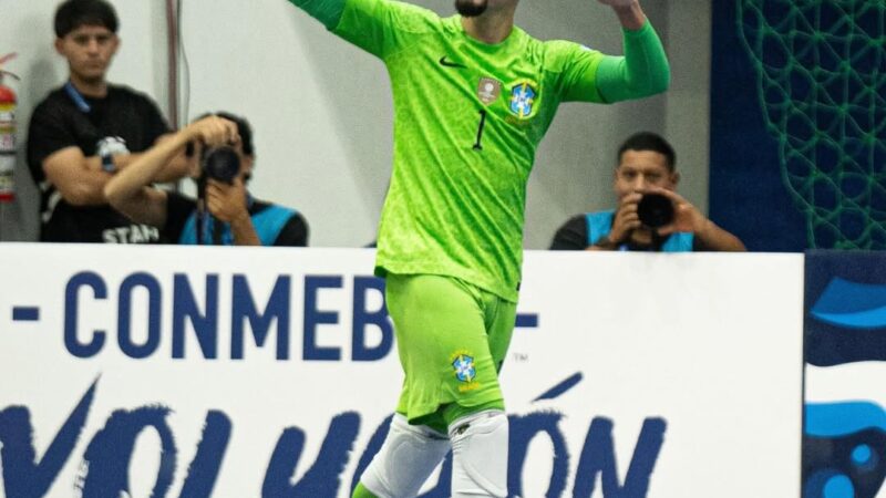 Goleiro do JEC disputa final da Copa América de Futsal contra a Argentina